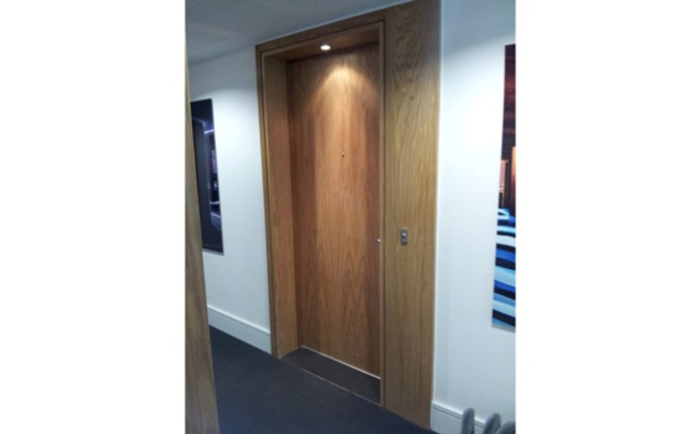 Side Panel Portal supporting image